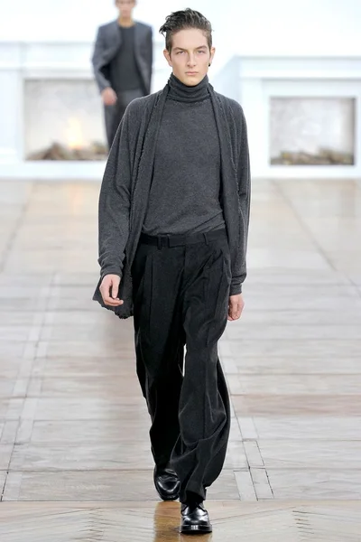 Look 37